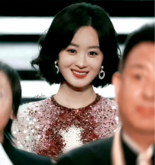 赵丽颖的靠山曝光，这次的她被85花开除了