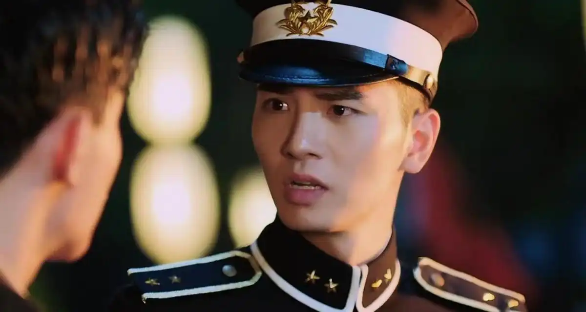 仅播6集，拿下热搜榜第一，国产剧终于有一部像样的探案剧了