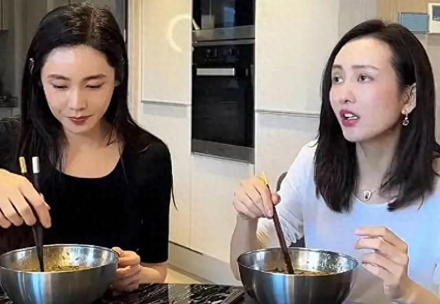 王秋瓷炫中聚餐