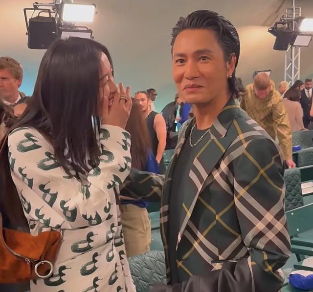 48岁陆毅和48岁陈坤都已老得“一塌糊涂”，53岁胡兵依然帅得坚挺