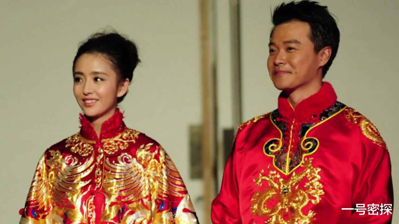 46岁陈思诚携25岁女友欧洲度假,女友身形猛涨,比佟丽娅壮实许多