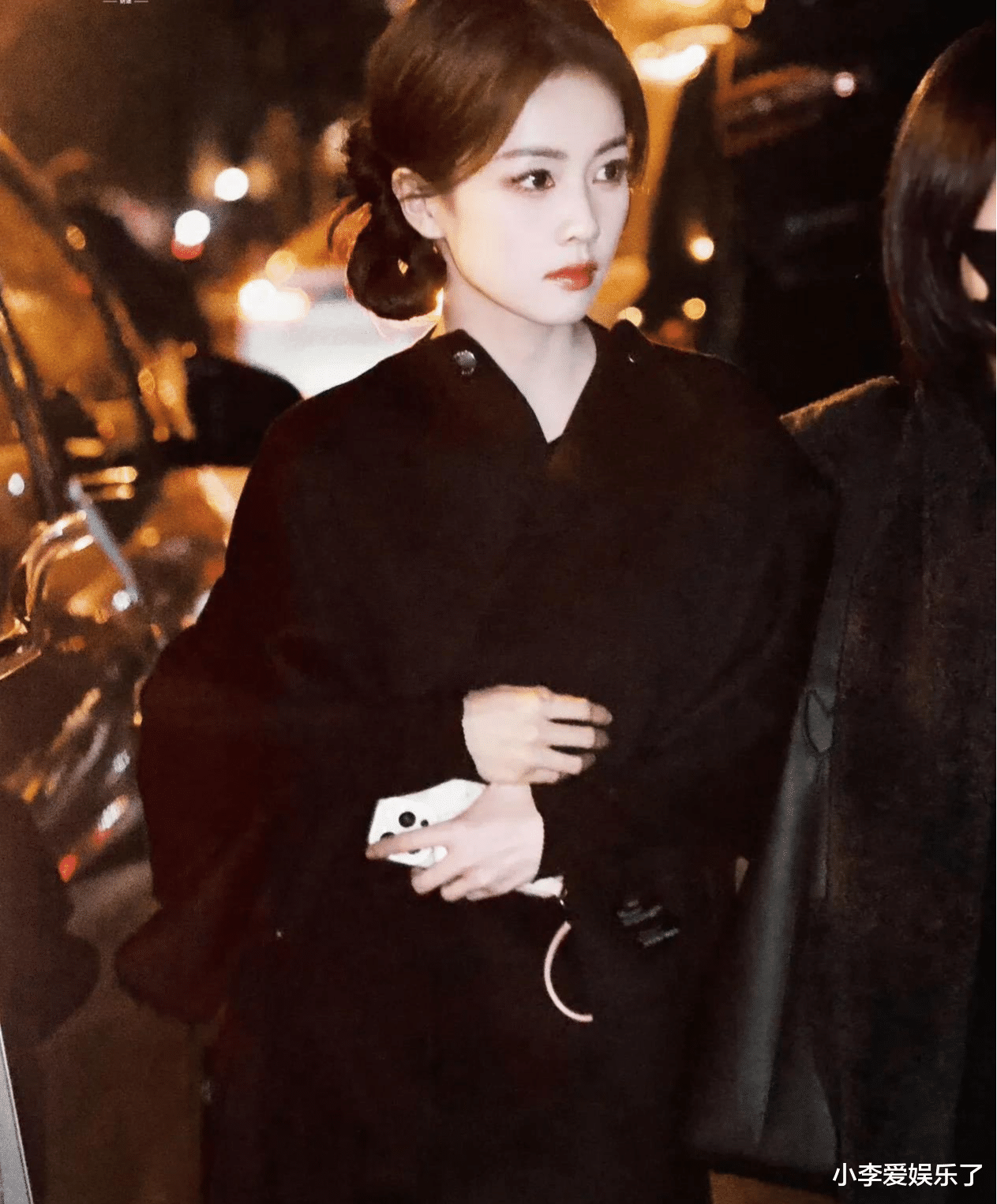 内地演员国际人气榜，前二都是女演员，杨紫垫底，肖战第五