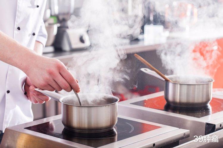 别吃太清淡,181个国家研究:吃的越咸,寿命或越长?告诉你真相