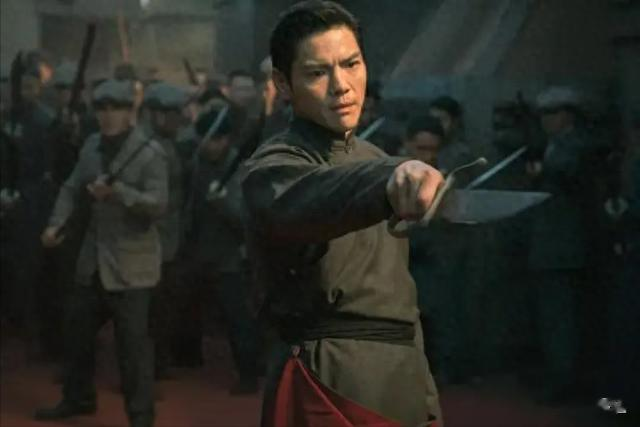 向佐不再回避!直面面对“全民嘲讽”,言辞恳切句句说到观众心坎