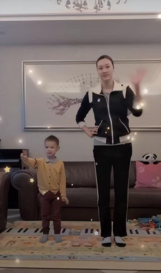 林丹怎么都没想到，娶了 1 米 78 的谢杏芳之后 儿子身高却让她傻了眼