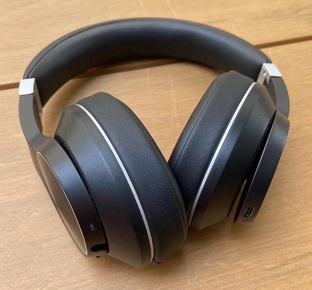 按照個人品味和聆聽習(xí)慣來選擇頭戴降噪耳機