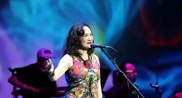 郑绪岚早已不是中国籍?“被老外玩腻就丢掉”,再度回国捞金?