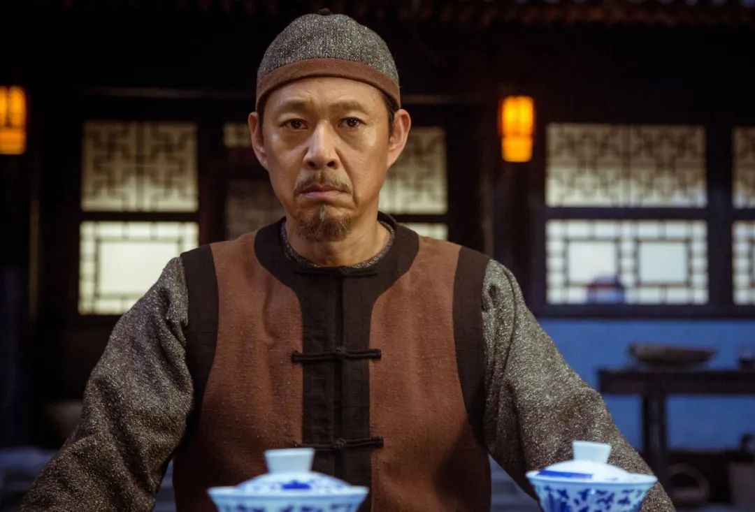 44岁童蕾演女娃，一脸褶子扎双马尾，“强行扮嫩”的风刮到历史剧