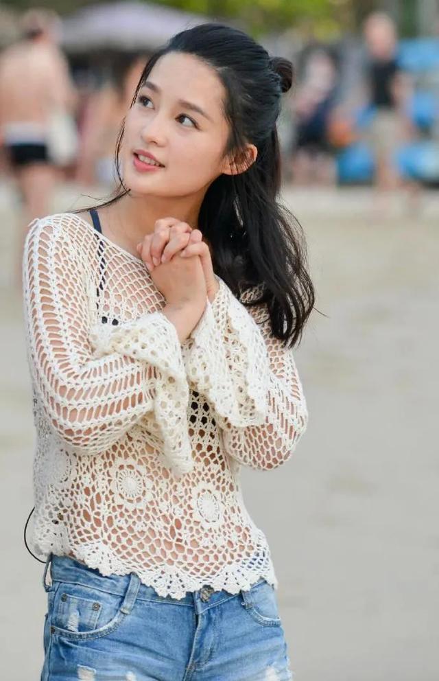 李沁|沙滩剧照 ???,身材太顶了