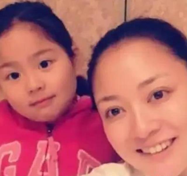 内娱顶级负心汉,与救命恩人离婚娶小三,如今前妻红了他却糊了!