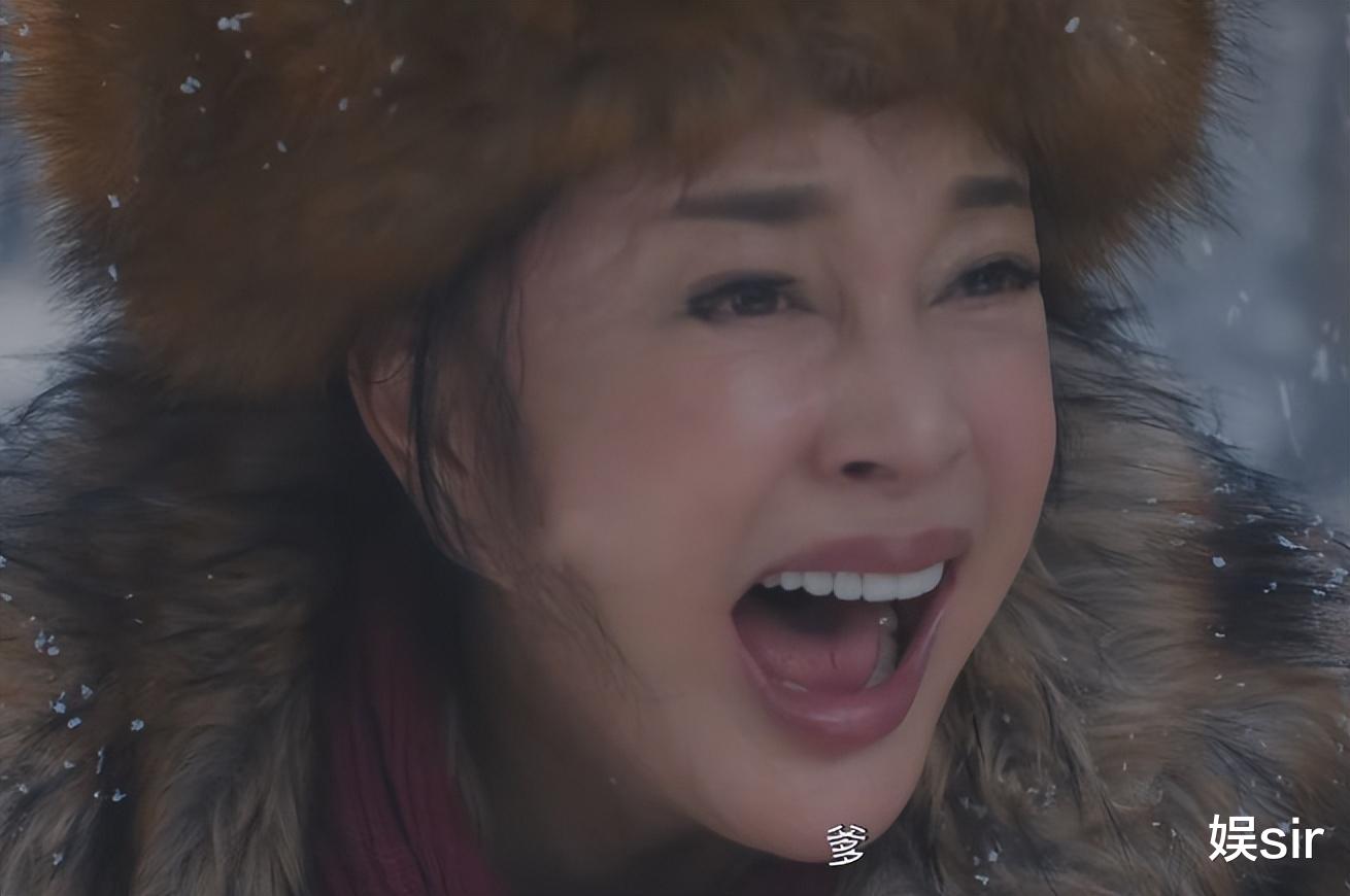 曝73岁刘晓庆抢演18岁少女，不让演就不签合同，本人回应，网友怒斥