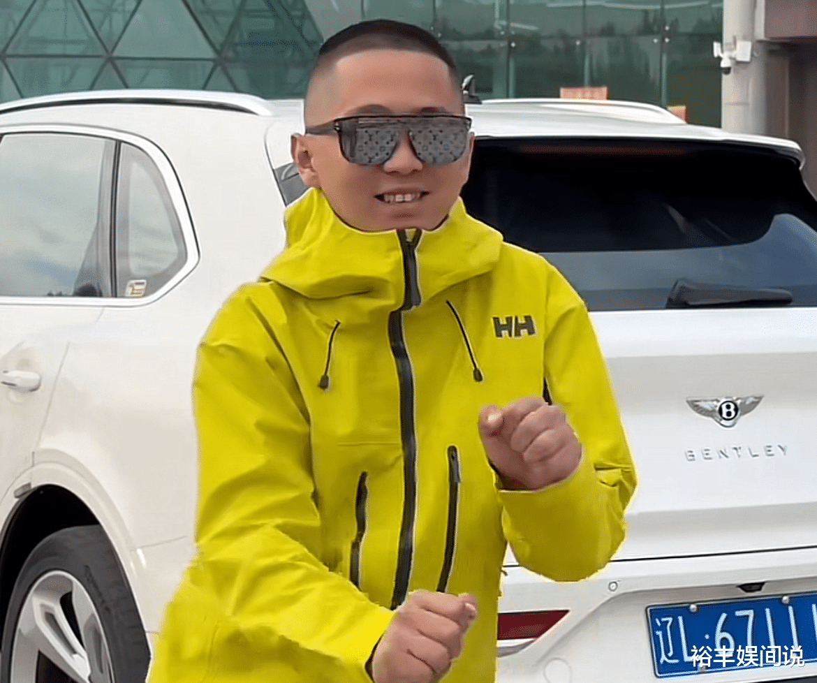 太壕了！网红“廷gg”为爷爷办葬礼，现场68辆豪车，意外牵扯天佑