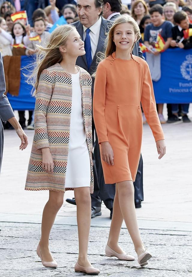 莱昂诺尔公主最佳配偶!身份颜值都配,高大挺拔的身姿更有安全感