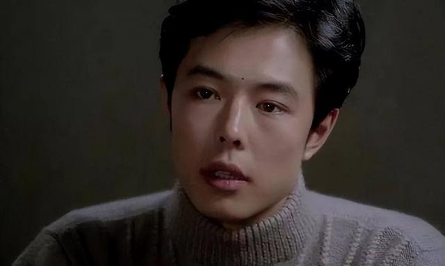 张铁林的混血女儿长大了,颜值高到犯规,这才是真正的格格