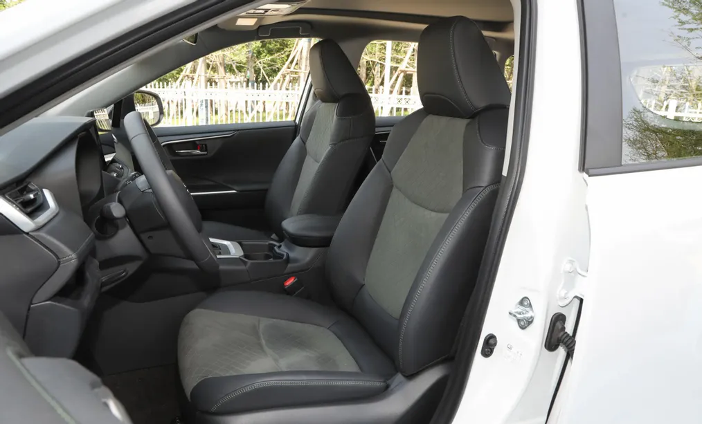 丰田发起第二轮价格战！RAV4荣放跌至7.88万，这车买了不后悔！