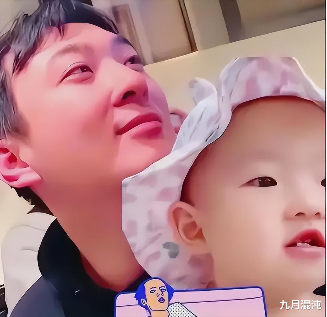 王思聪妈妈出手了?黄一鸣停播,王思聪回国,网友猜测纷纷!