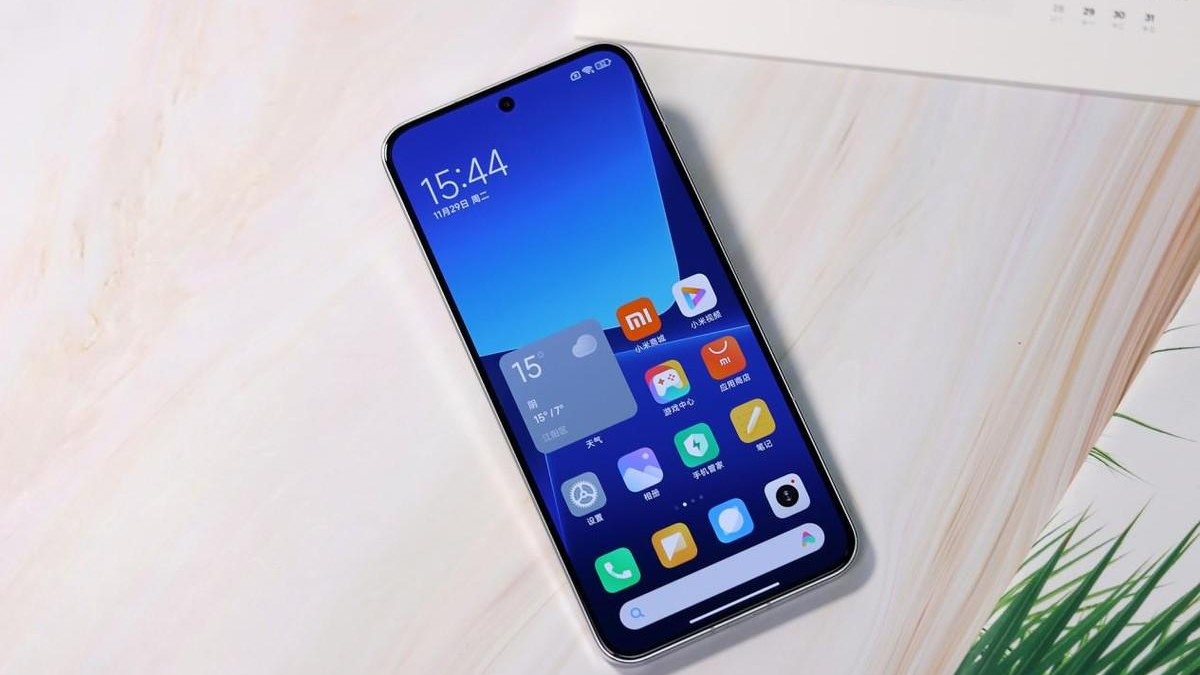 老旗舰手机推荐：配备徕卡三摄+二代骁龙8，顶配12+512GB不到3K元