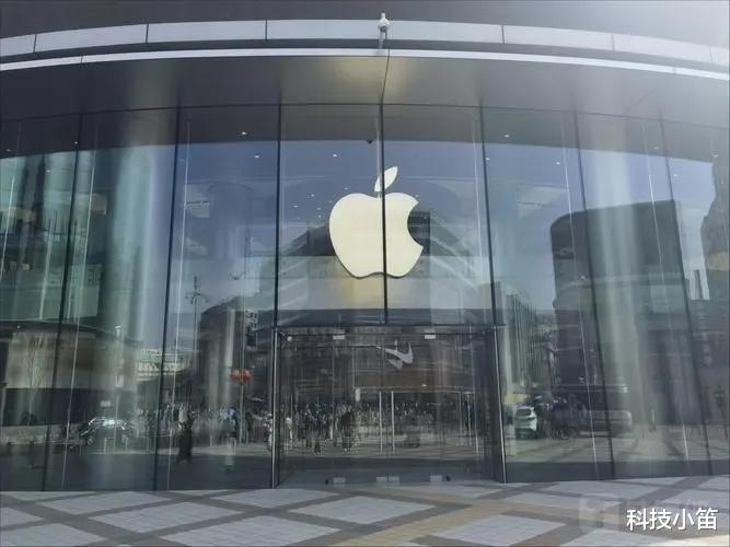 “iPhone禁令”已蔓延到中国？库克始料未及，官方回应耐人寻味！