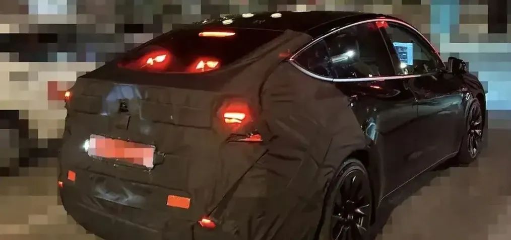 续航突破800km！Model Y Plaid无伪装谍照，这次尾灯好看多了？