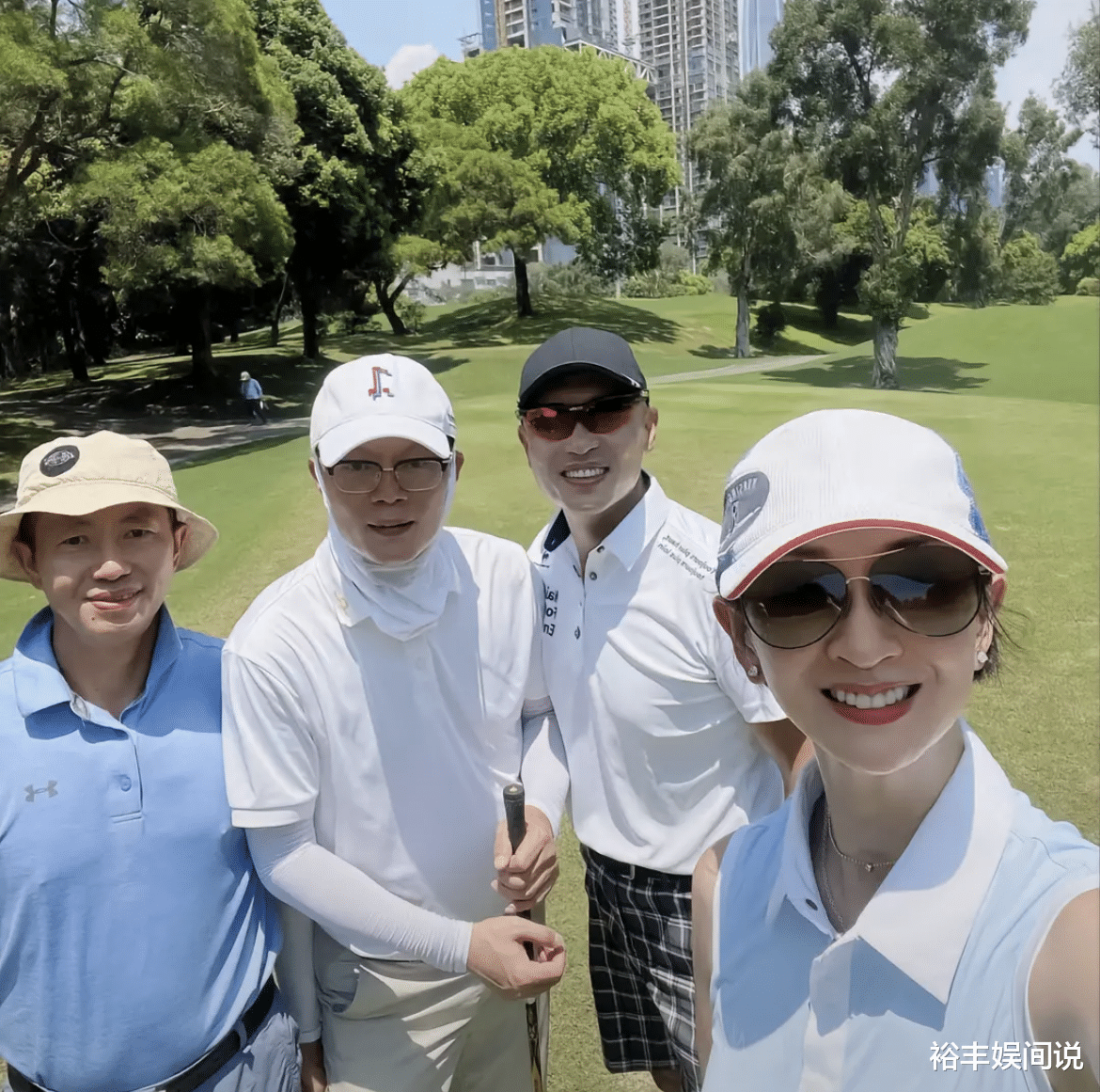 内蒙富豪为54岁港姐妻子庆生!特邀多位知名港星,现场摆满茅台