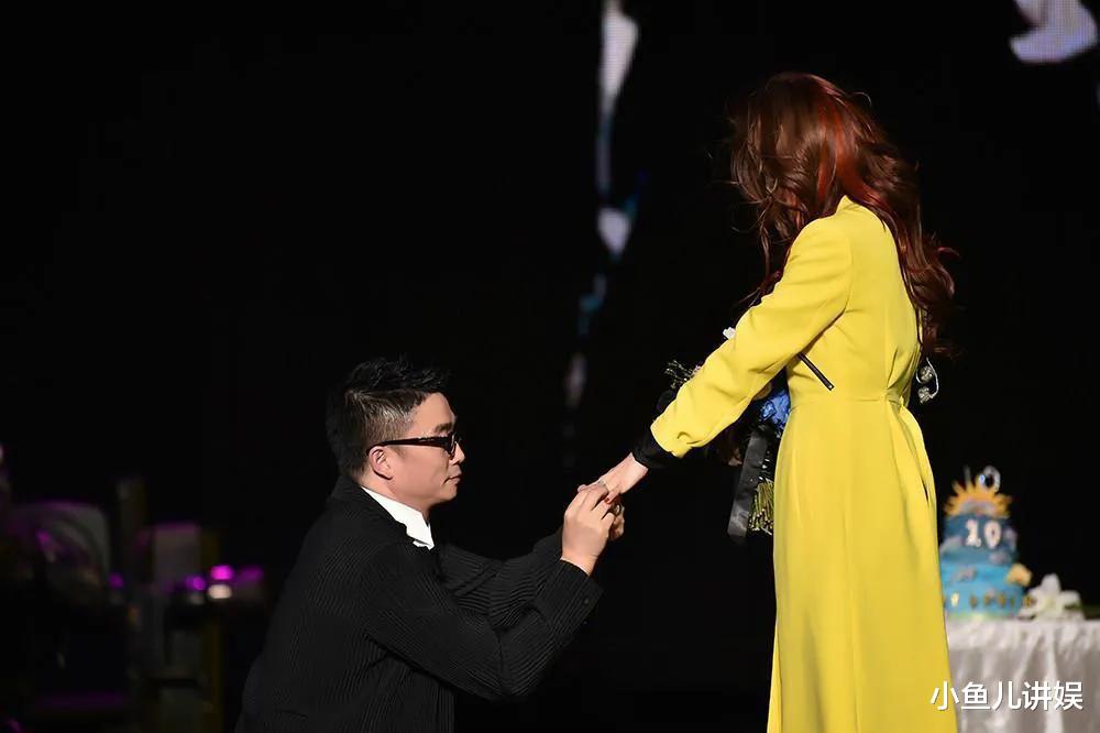 被严重低估的冯轲，他能掌控的，何止是张靓颖一人！