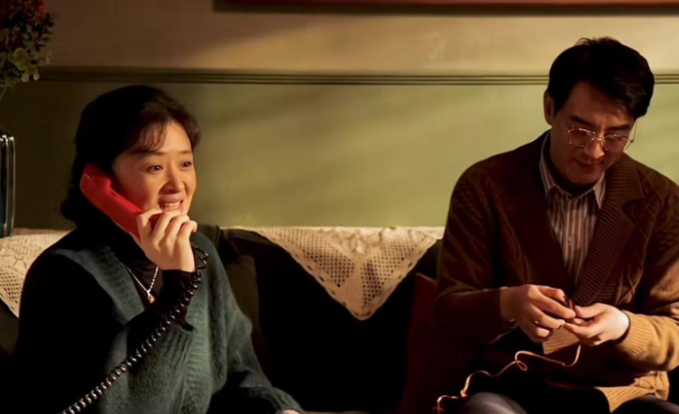 明晚开播!闫妮再扛大旗,终于有和《父母爱情》一较高下的年代剧