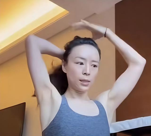 表面上是养生达人，实际头秃眼凸，这5位女星状态还不如普通人