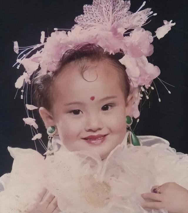 春晚|从“春晚笑星”到“沦为笑柄”，白凯南的失败不仅是因为离开贾玲