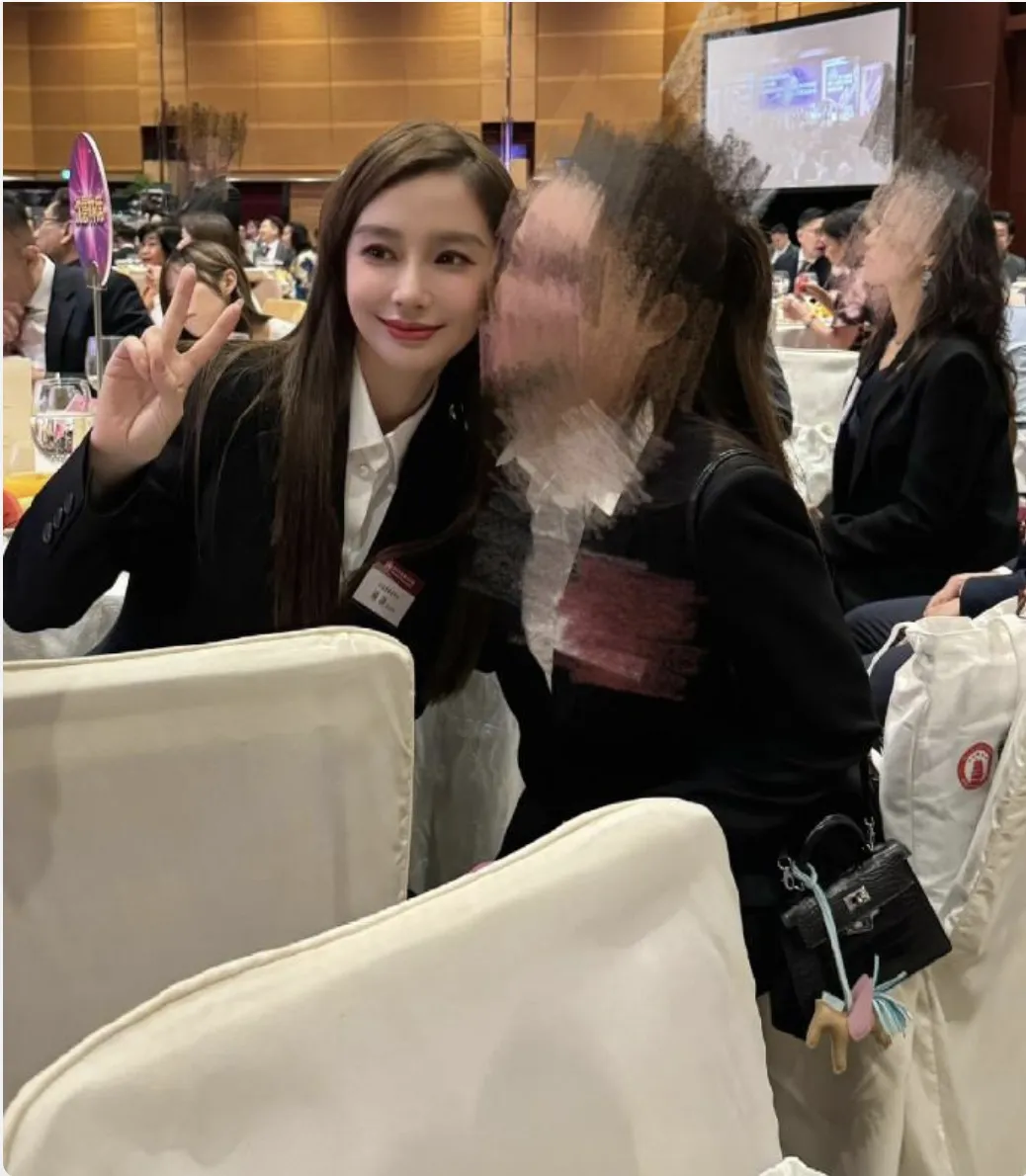 消失半年后,再看杨颖在内娱的尴尬处境,刘亦菲这一段话应验了