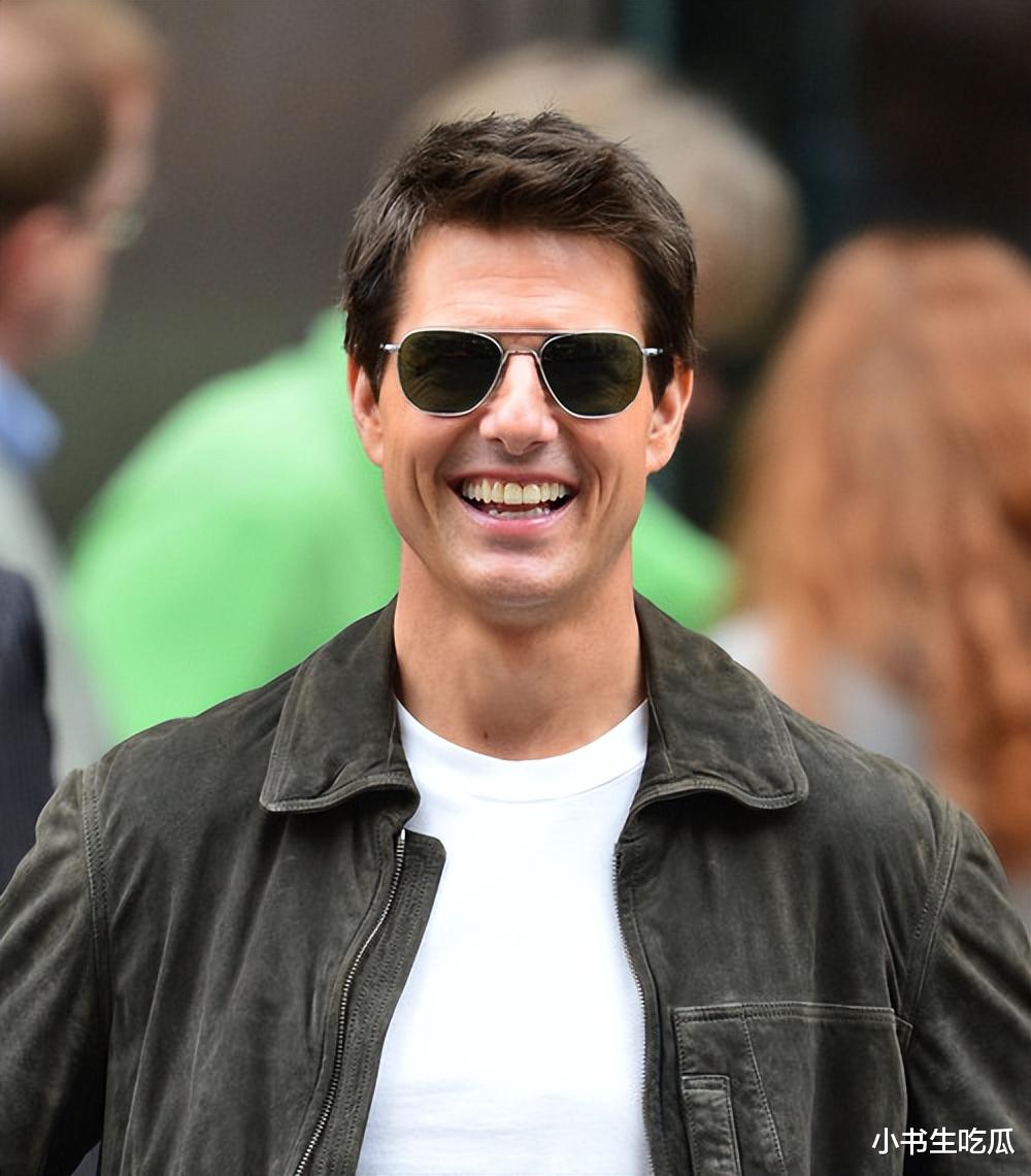 阿汤哥的女儿：身高超1.7米，越长越像父亲，穿衣风格和母亲一样