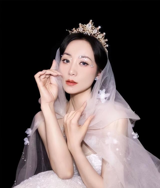 表面是明星，实际背景“通天”的4位女星，个个根正苗红无人敢惹