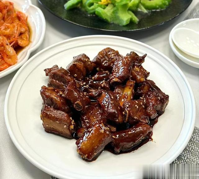 上海一家4口的晚餐，成本不到40，发朋友圈火了，网友:求蹭饭