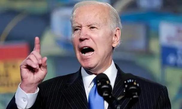 美荷两国同时发声,对中国独立研发的光刻机技术给予了强烈批评