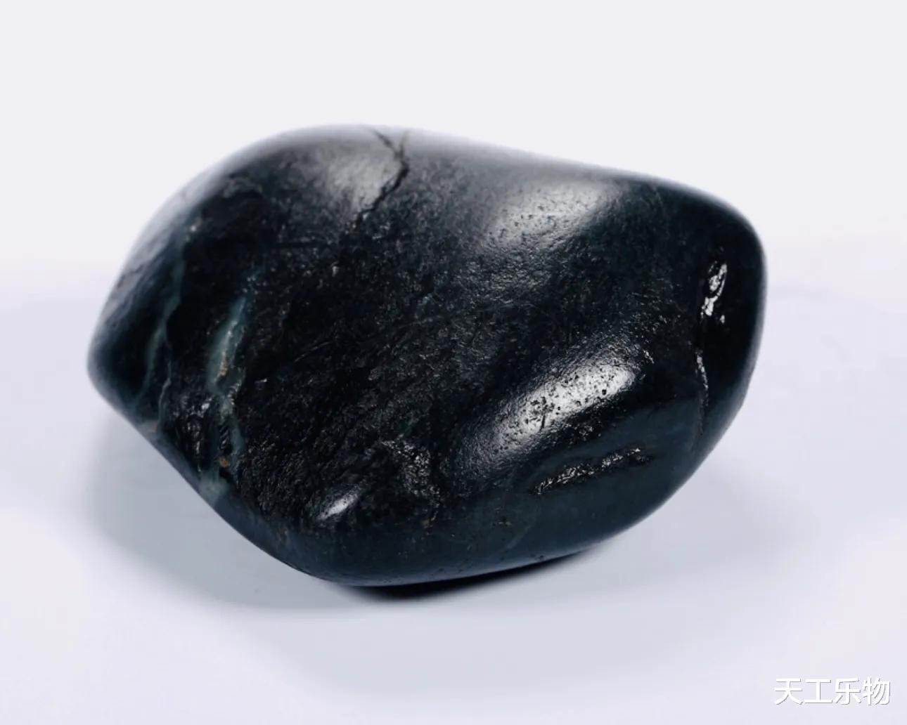“黑羊脂”大盘点！五大墨色和田玉名产地！