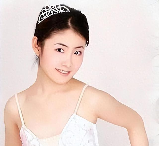 她长得漂亮被赵本山看中,却因“潜规则”被雪藏,如今38岁怎样了