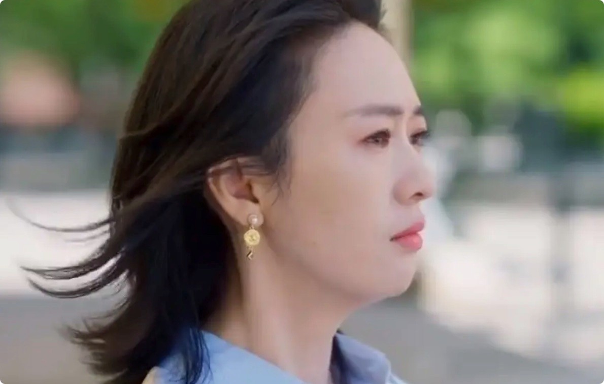 明晚开播!央八再出28集悬疑大剧,童瑶张新成眼神拉丝,要爆了