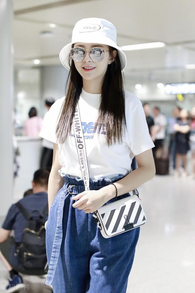 “嫁入豪门”沈梦辰:住2亿别墅请4个保姆,为嫁富豪苦等9年