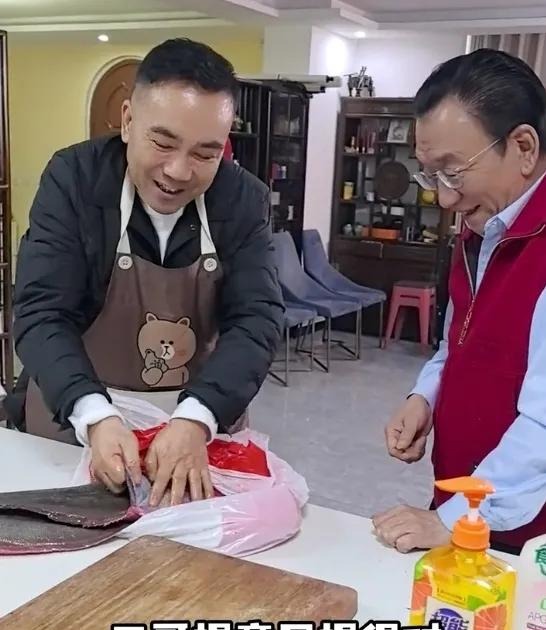 候耀华杨议再同框!两人达成共识不砸纲,改拔黑牙,网友辣评