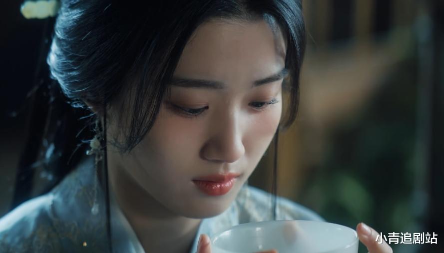 演完新版黛玉再演《大梦归离》，网友热评：郭敬明都救不了她的脸