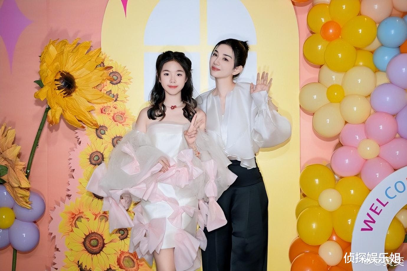 黄奕庆女儿小学毕业,11岁铛铛身高近一米七,化美妆穿礼服裙好漂亮