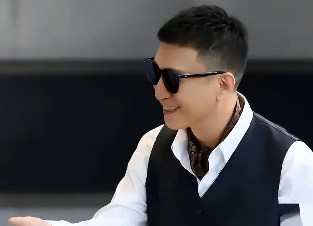 “隐藏大佬”孙红雷:住北京6千万豪宅,片酬180万,他到底多有钱