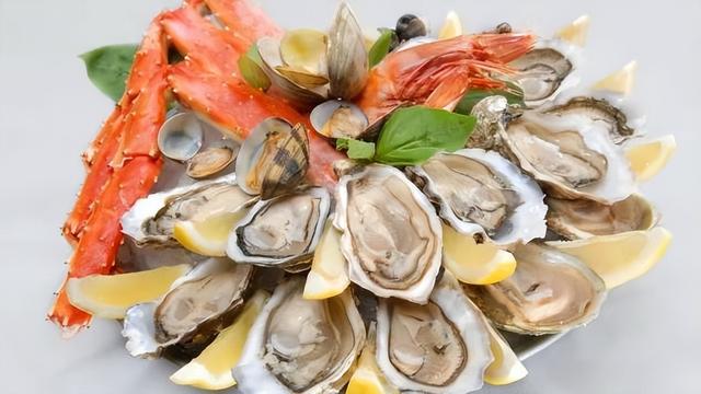 提醒:锌是保护心脏、防痴呆的重要元素,常吃3类食物可以补充