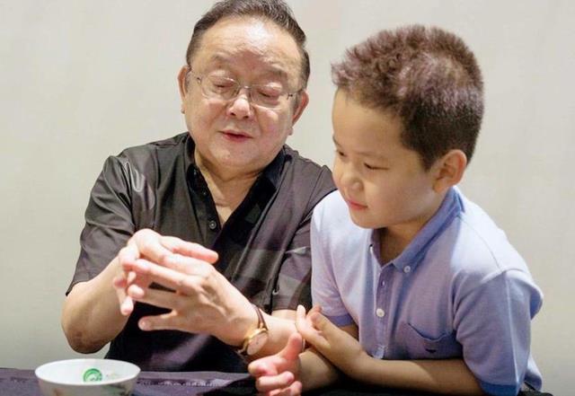 28年后再看《宰相刘罗锅》演员,主角老到不敢认,配角100岁去世