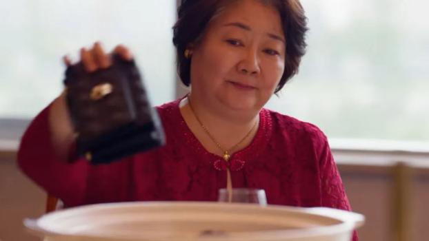 央视播出！殷桃领衔，王骁、章若楠作配，都市剧的天花板来了