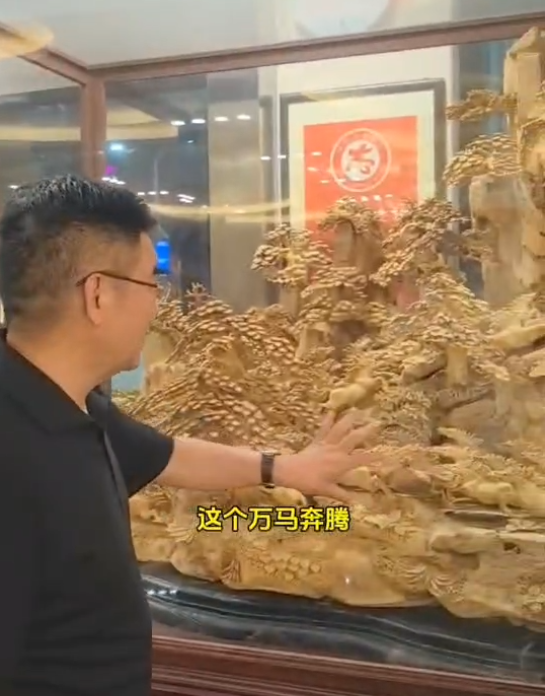 阔绰!陈光标晒千年沉香木,3块雕刻观音像值12亿,巨木量达800棵