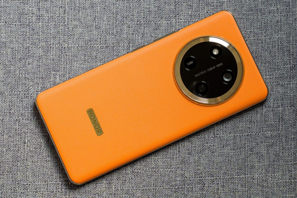 512GB+6600mAh,现已跌至2279元,卫星消息新机售价再创新低