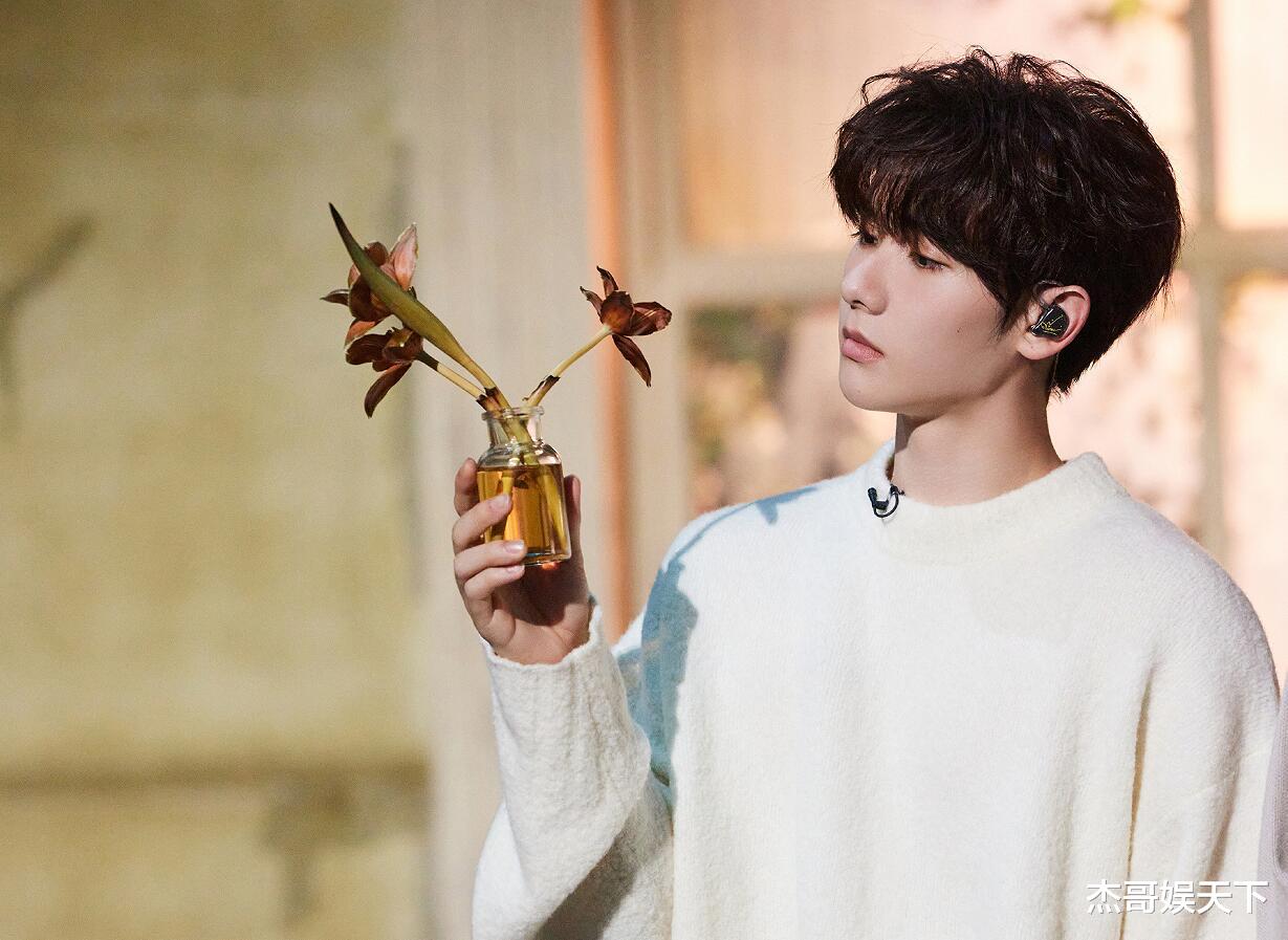 王铮亮预判了李克勤的策略,但他的做法却让《披哥》剧本暴露无遗