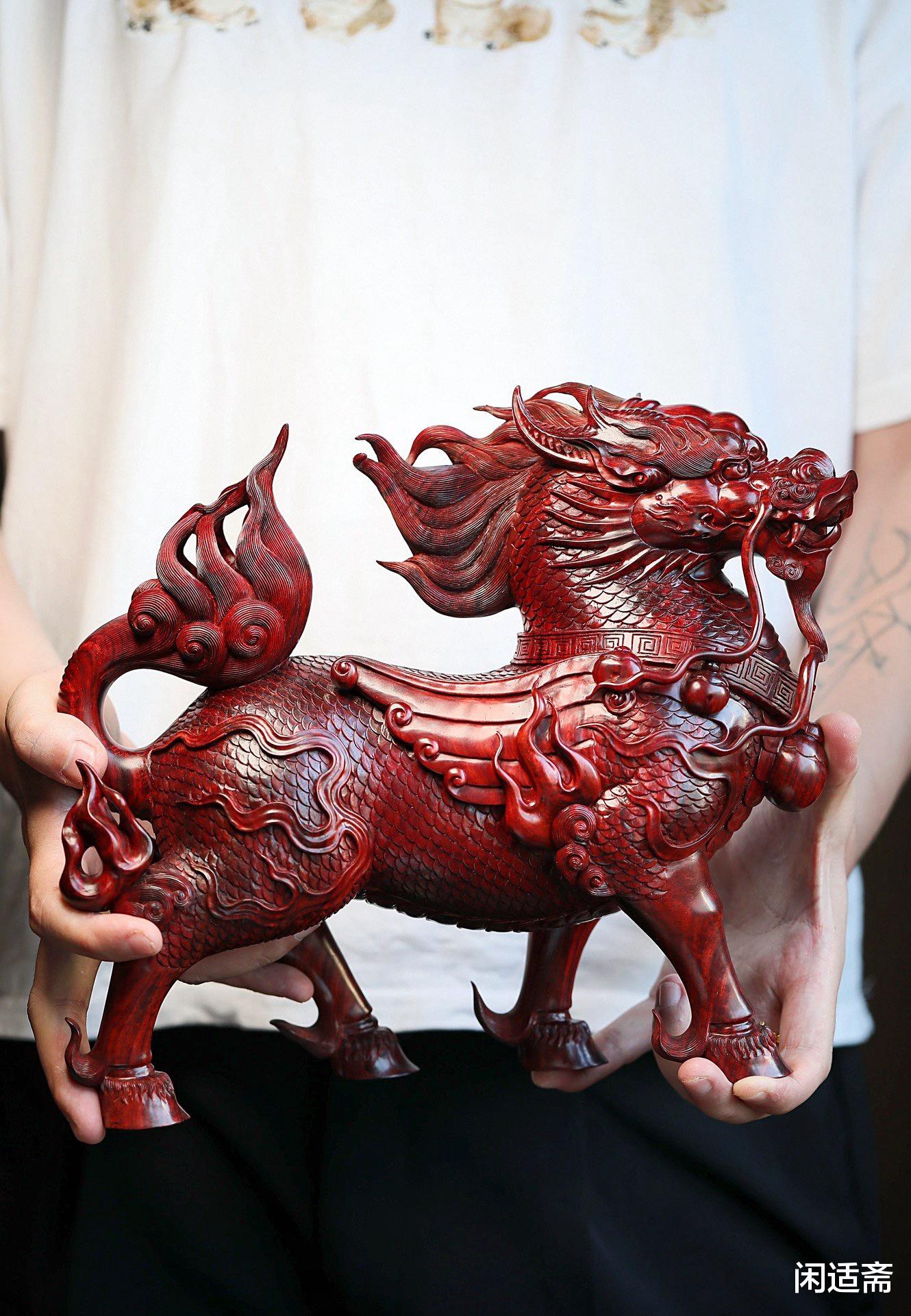 斋堂清赏，紫檀木雕精品，麒麟瑞兽