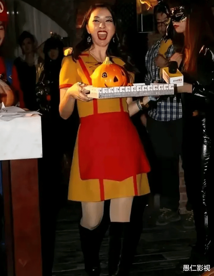 “傻姑”黄小蕾:拒绝杜淳追求,倒追大张伟,38天闪婚闪孕