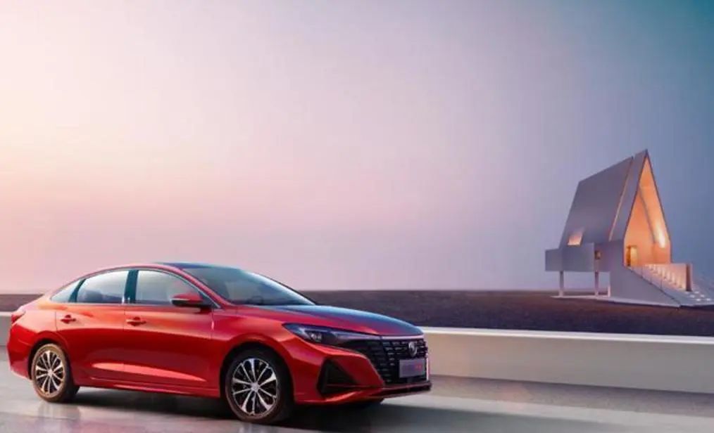 终于被国人捧红！从18万降至13万，1公里4毛，30天大卖22313台